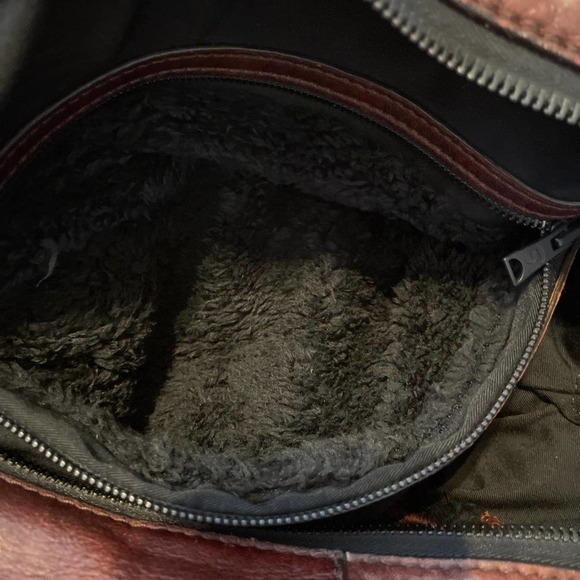 ROGUE VINTAGE LEATHER SHERPA LINES WEEKENDER BAG - Picture 8 of 10